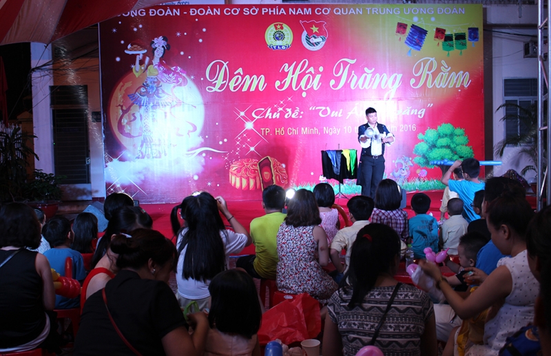 dua con ve voi trung thu truyen thong