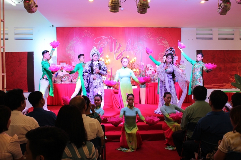 Sinh viên và ngày hội tri ân tổ nghề sân khấu sinh vien va ngay hoi tri an to nghe san khau