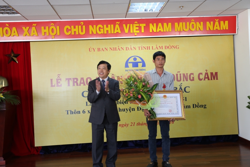 tai xe bac nhan huan chuong dung cam cua chu tich nuoc