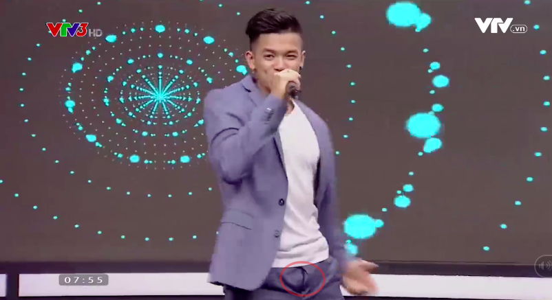 clip trong hieu quen keo khoa quan khi bieu dien tren truyen hinh gay xon xao mang xa hoi