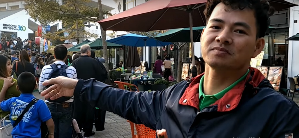 clip hai khi thanh xuan bac an nem chua giua dat hong kong