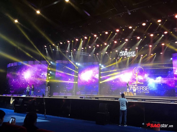khong phai hoang thuy hay mau thuy btc chon le thi thu trang lam hoa hau gia dinh
