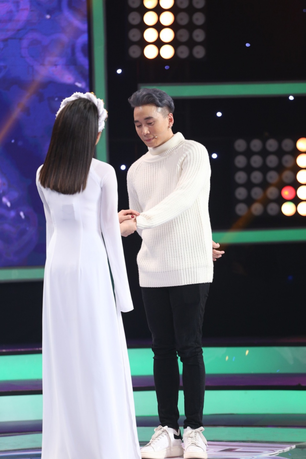 karik tiet lo moi quan he voi huyen thuong sau khi roi khoi vi yeu ma den
