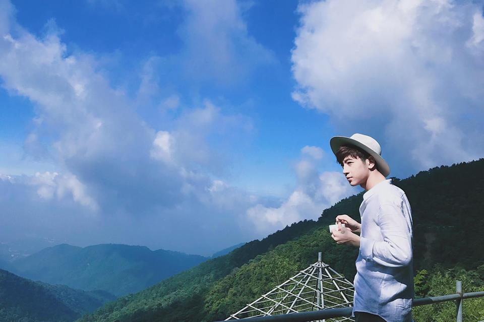 phi ngoc hung vi yeu ma den ca hoi anh em di an va tam chuyen sau moi lan quay muon