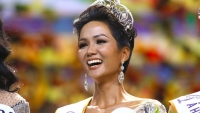 nhung my nhan viet toa sang tren dau truong nhan sac quoc te