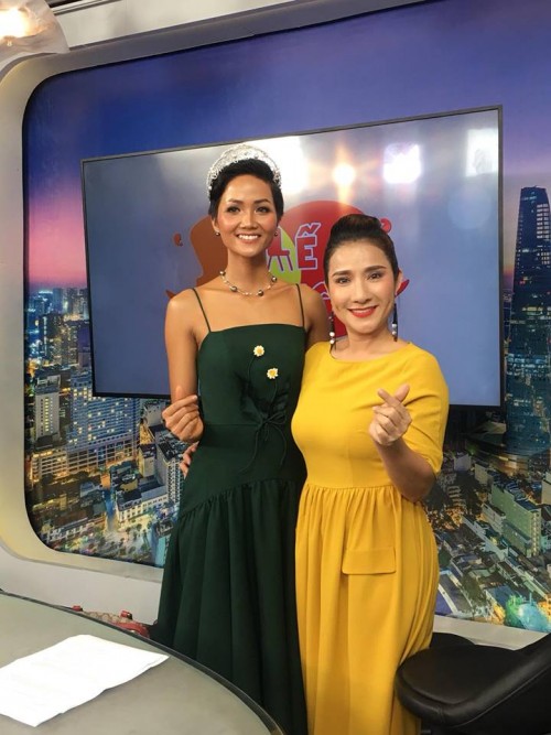 cat tuong hhen nie da xin loi e kip khi den tre an noi hay va le do