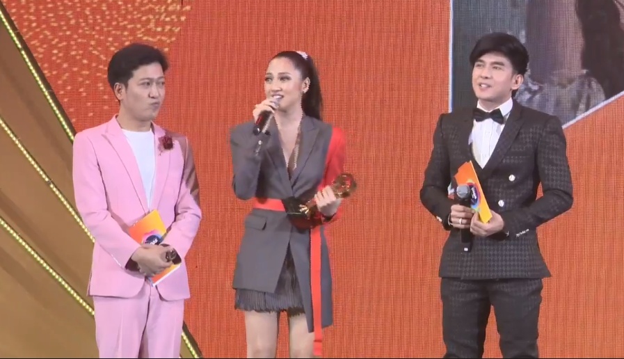 bo doi bao anh mr siro nam tay nhau thang lon tai pop award 2017