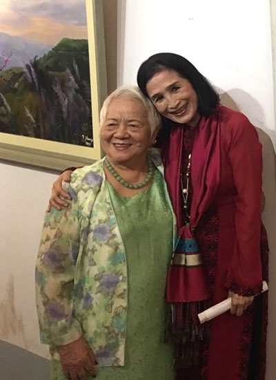 nsnd tra giang trien lam tranh mung tuoi 75