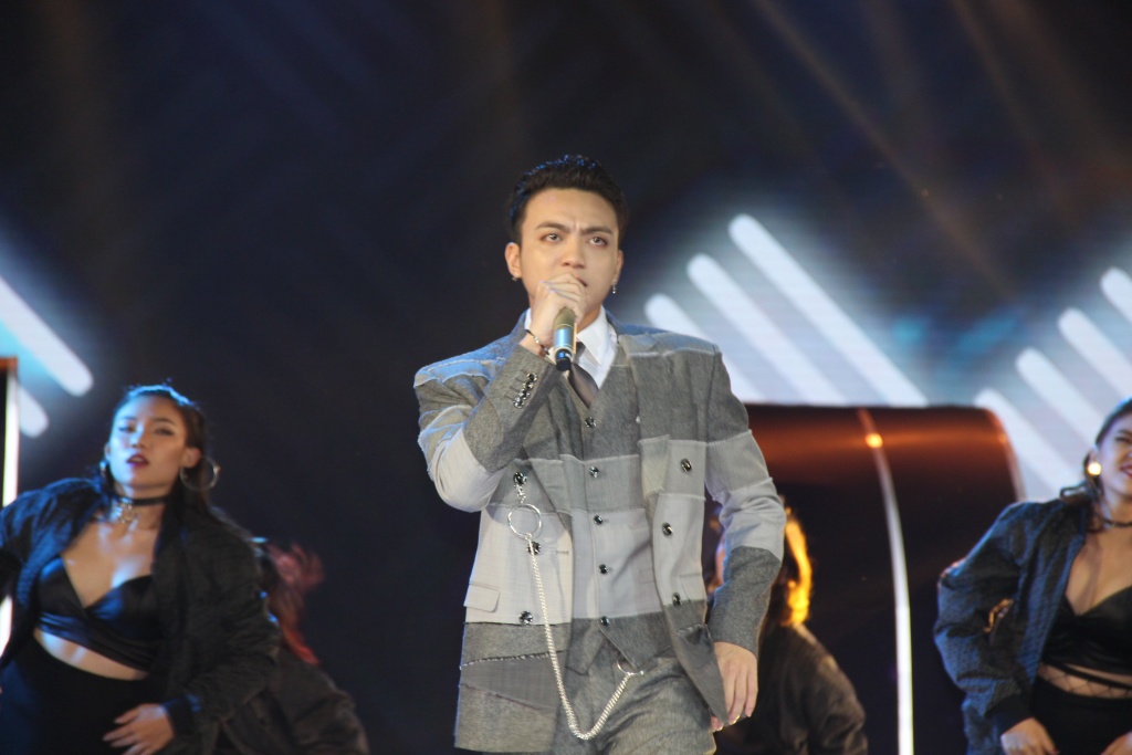vi sao soobin hoang son min va erik thang lon tai zing music awards