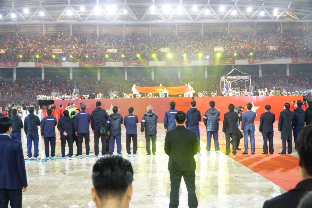 chum anh dan sao khung do bo san my dinh chao mung u23 viet nam