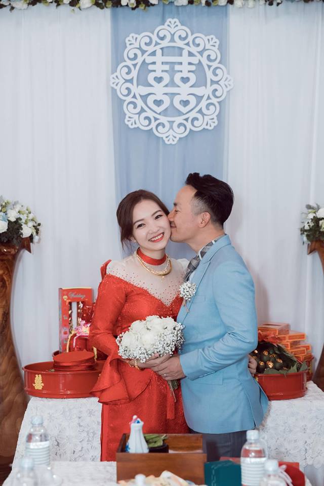than con chay can doi the ma vua lay vo tien dat da bi phuong thanh trach moc cuoi xong quen toi luon