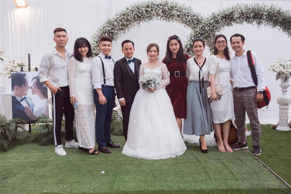 than con chay can doi the ma vua lay vo tien dat da bi phuong thanh trach moc cuoi xong quen toi luon