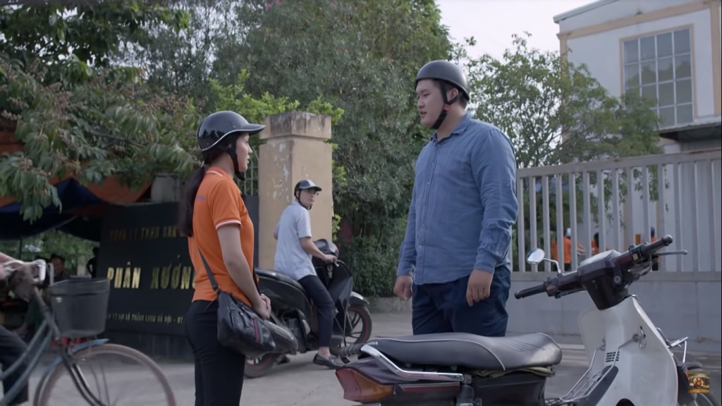 nhung co gai trong thanh pho tap 6 qua lo so cuc quyet dinh nghi viec