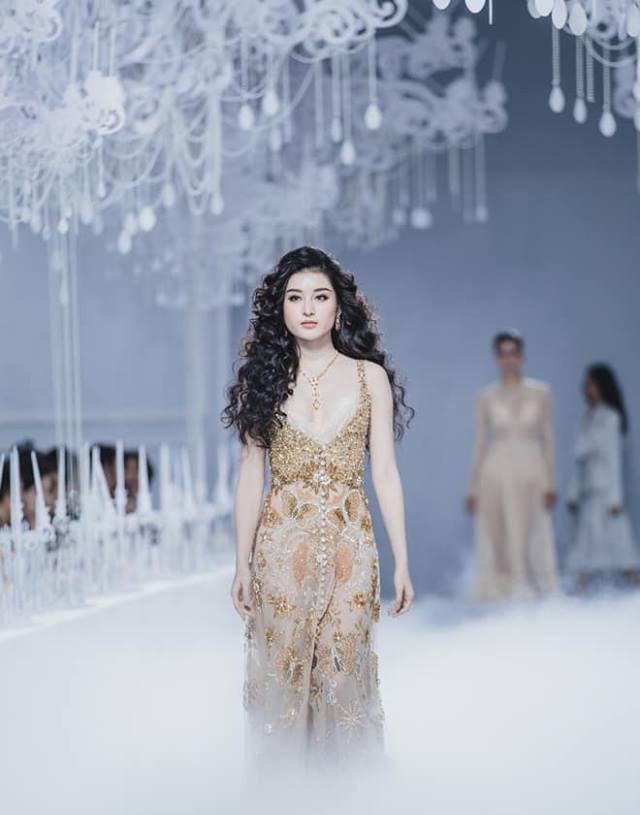 mat nhu banh bao ngam nuoc chuyen gi dang xay ra voi guong mat cua huyen my