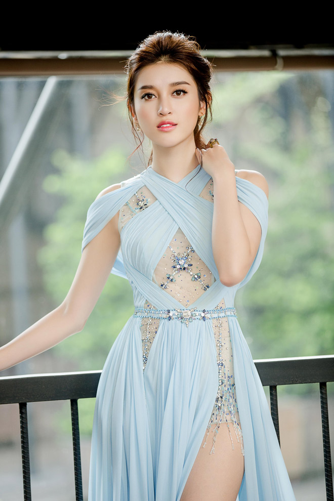 Mặt 'như bánh bao ngâm nước': Chuyện gì đang xảy ra với gương mặt của Huyền My? mat nhu banh bao ngam nuoc chuyen gi dang xay ra voi guong mat cua huyen my