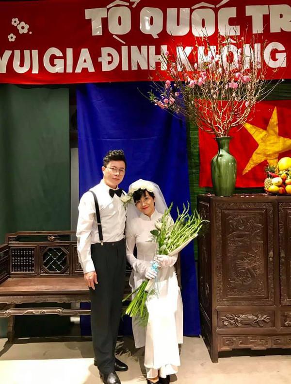 thao van tung anh cuoi voi phi cong tre chong cu cong ly binh luan khien ai cung bat ngo
