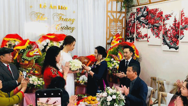 tin tuc sao viet hom nay 211 ngan anh khoe dang nuot o be boi hoa hau hoan vu vn duoc cap phep