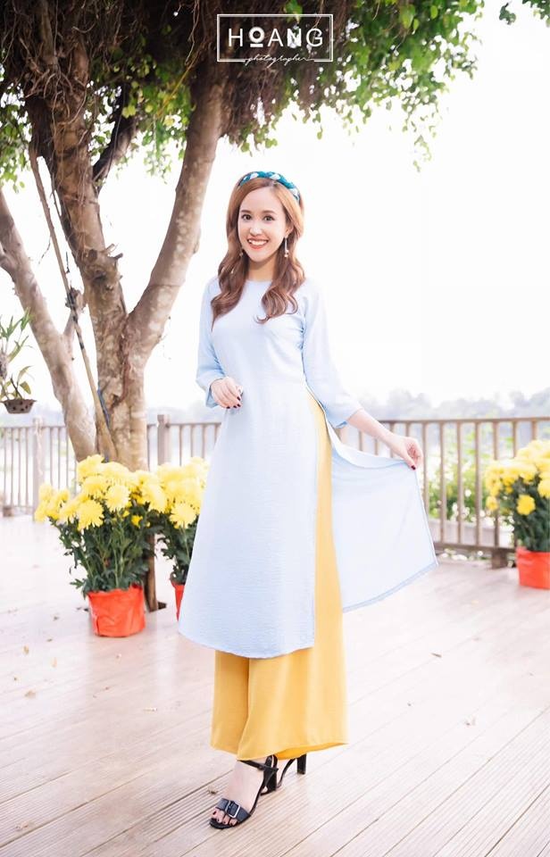 nam thanh nu tu lang giai tri ron rang khoe anh ao dai don xuan ky hoi