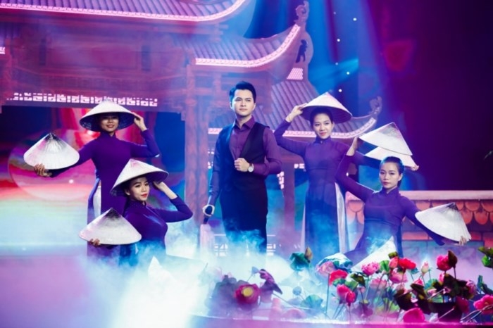nam cuong khang dinh se tro thanh ca si chuyen hat bolero