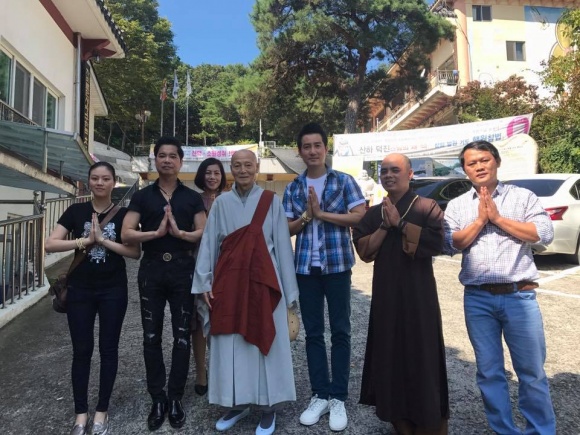 dep trai hat hay nhung lien tuc bi da cuoc song cua nguyen phi hung o tuoi 40 ra sao