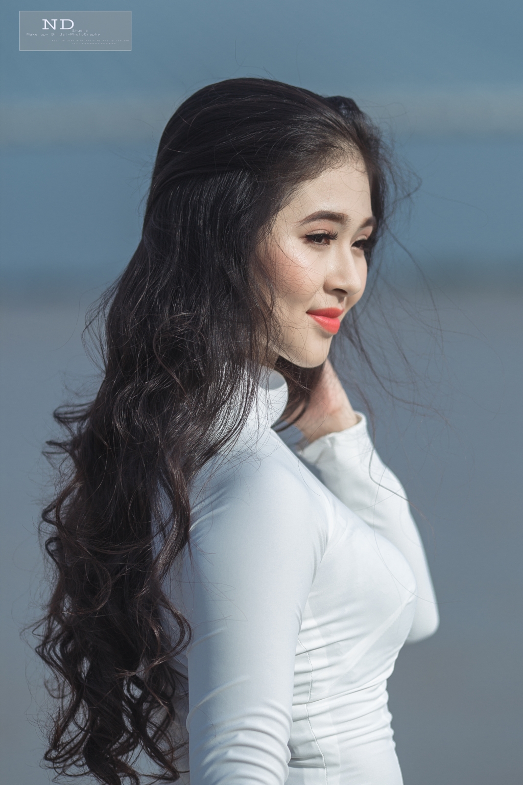 me man nhan sac cua hoa khoi thanh lich sa dec trong ta ao dai don xuan
