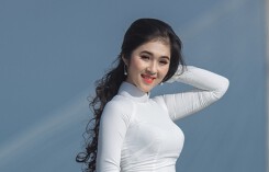 'Mê mẩn' nhan sắc Hoa khôi thanh lịch Sa Đéc trong tà áo dài đón Xuân