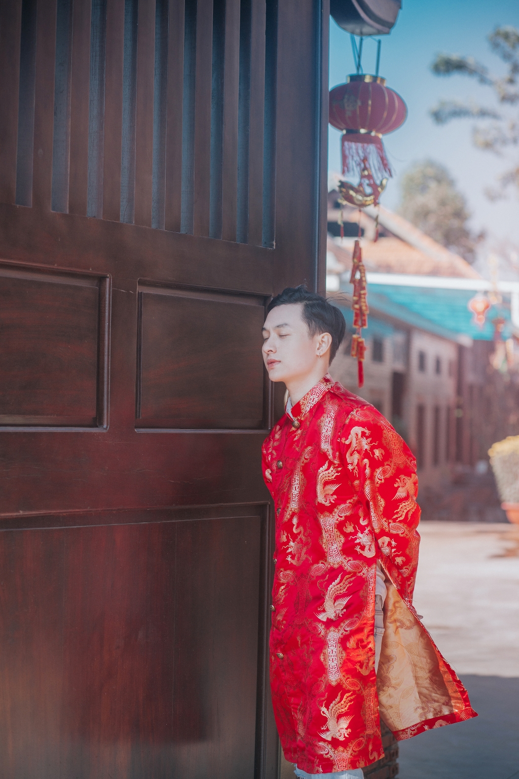 hot boy pho nui hoang minh dien trai dien ao dai don xuan mau tuat