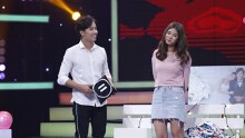 Quá ngạc nhiên khi thấy bạn xuất hiện trong Vì yêu mà đến tập 24, Xuân Hiến hỏi: 'Hôm nay lên đây làm chi vậy?'