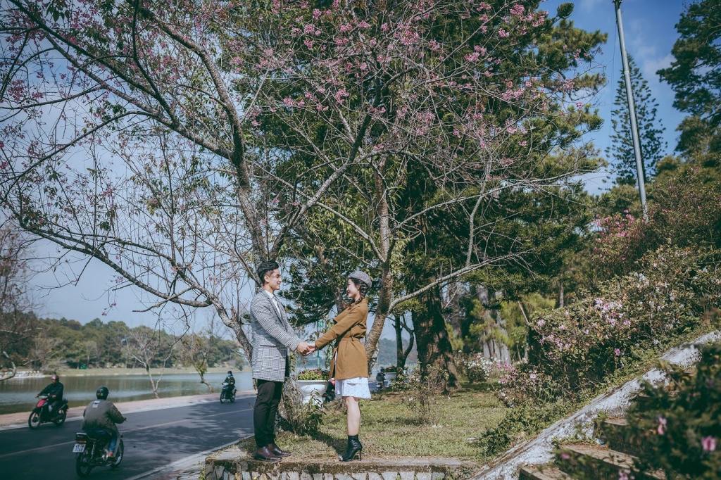 Từ chối Hải Quân ở 'Vì yêu mà đến', Cherry Quỳnh bất ngờ chụp ảnh tình tứ bên 'soái ca' tu choi hai quan o vi yeu ma den cherry quynh bat ngo chup anh tinh tu ben soai ca