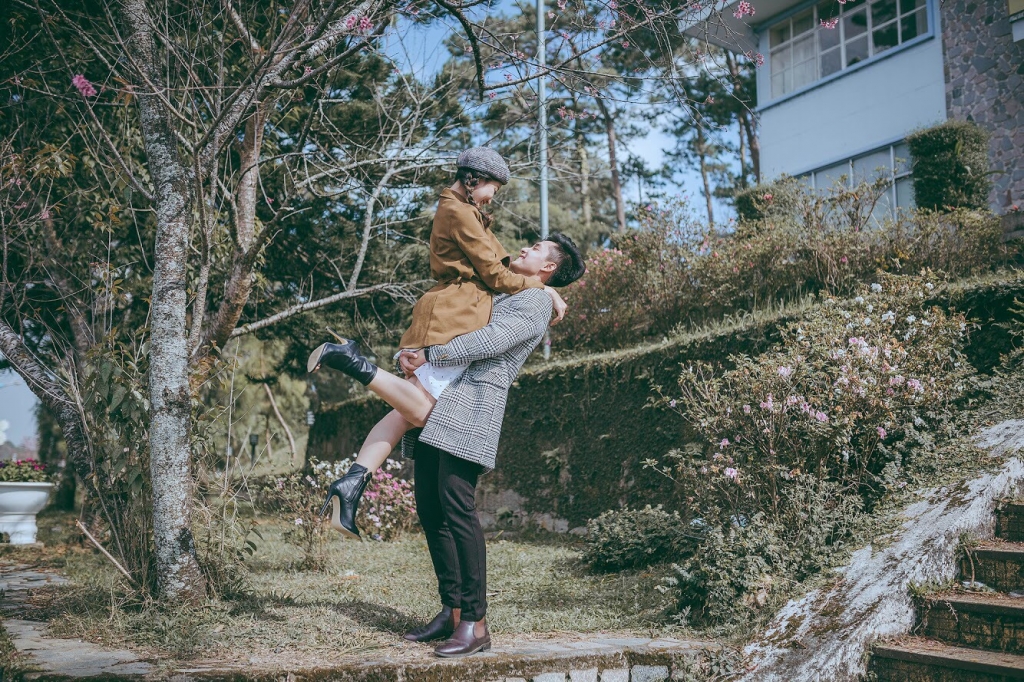 Từ chối Hải Quân ở 'Vì yêu mà đến', Cherry Quỳnh bất ngờ chụp ảnh tình tứ bên 'soái ca' tu choi hai quan o vi yeu ma den cherry quynh bat ngo chup anh tinh tu ben soai ca
