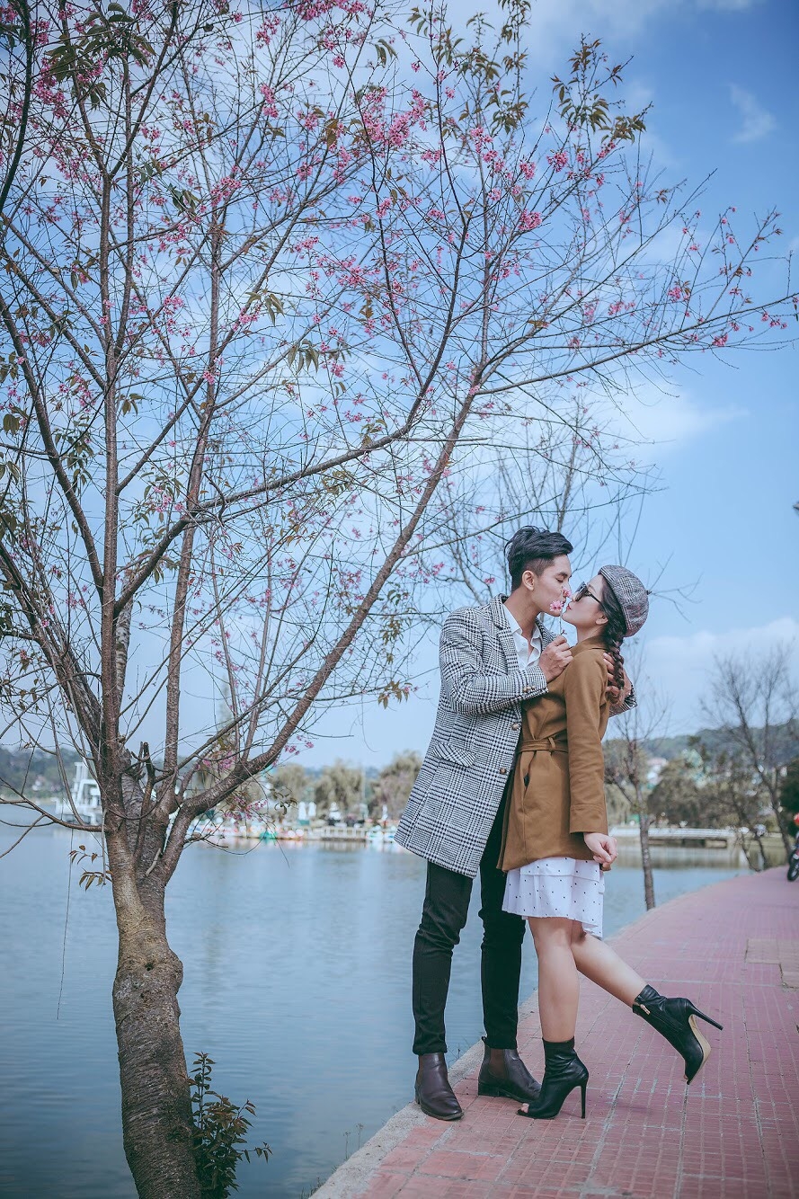 Từ chối Hải Quân ở 'Vì yêu mà đến', Cherry Quỳnh bất ngờ chụp ảnh tình tứ bên 'soái ca' tu choi hai quan o vi yeu ma den cherry quynh bat ngo chup anh tinh tu ben soai ca