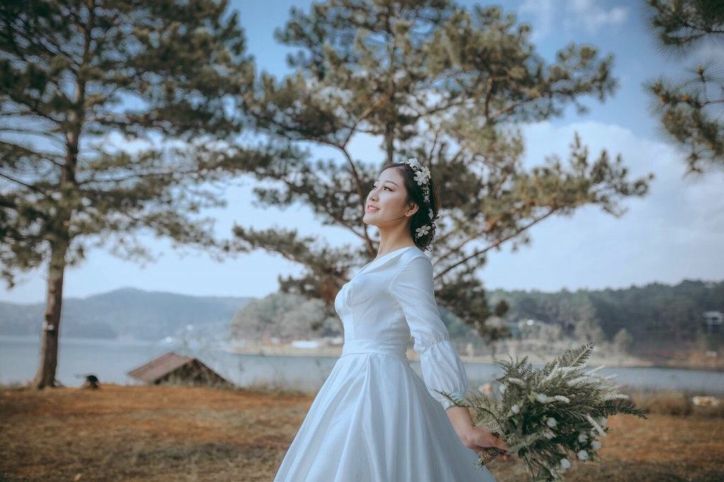 Từ chối Hải Quân ở 'Vì yêu mà đến', Cherry Quỳnh bất ngờ chụp ảnh tình tứ bên 'soái ca' tu choi hai quan o vi yeu ma den cherry quynh bat ngo chup anh tinh tu ben soai ca