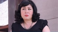 san khau kich cua nsnd hong van lo 2 ty khi com ao khong dua voi khach tho