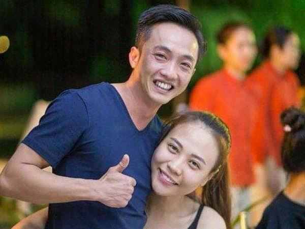 dam thu trang tung anh om cuong do la khien fan tan chay