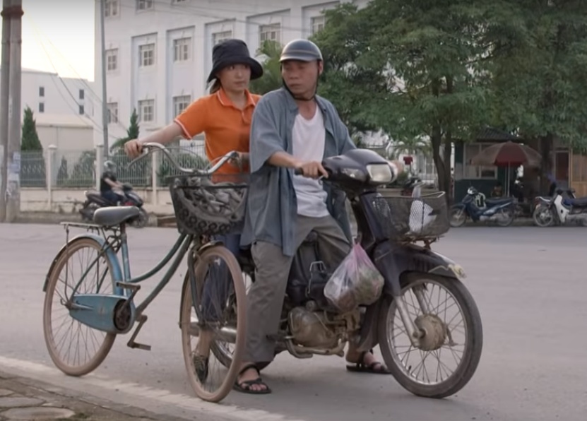 nhung co gai trong thanh pho tap 17 ly du do mai di ban dam