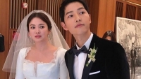 hanh trinh tinh yeu 3 nam cua song joong ki va song hye kyo truoc scandal ngoai tinh sap li di
