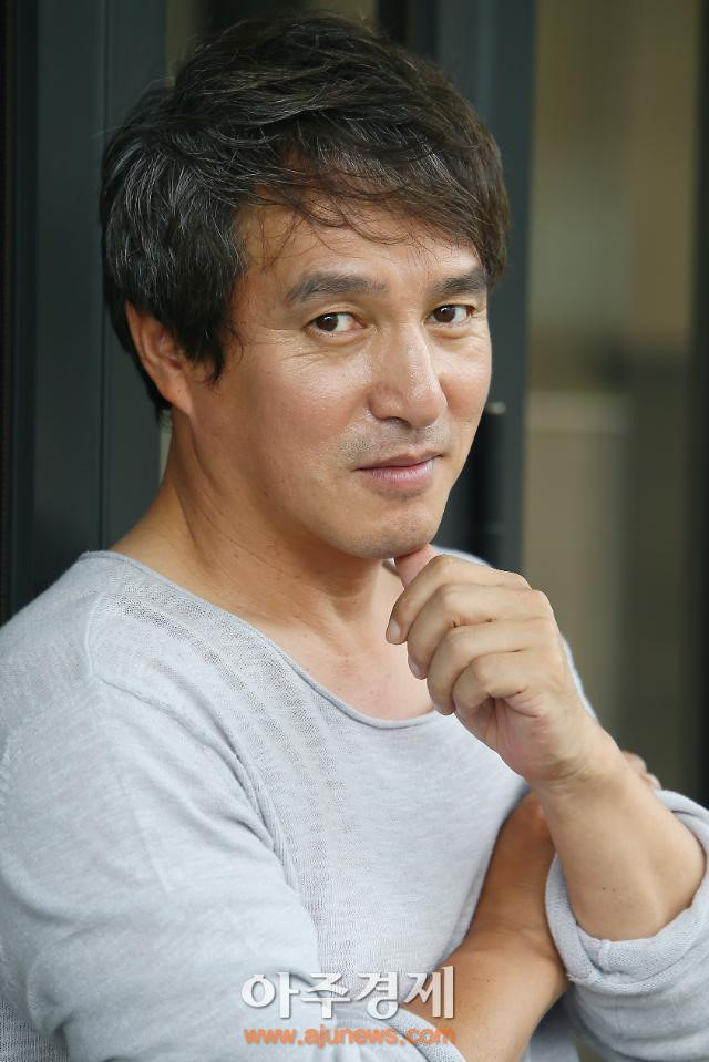 chan dung 13 yeu rau xanh cua lang giai tri han