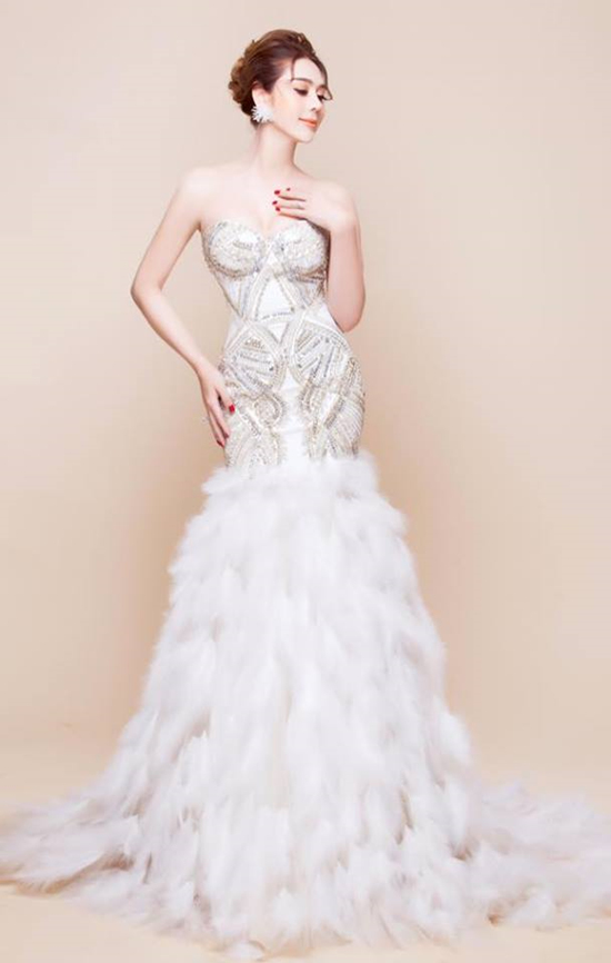 lam khanh chi len tieng khi bi che gieu sau khi huong giang dang quang