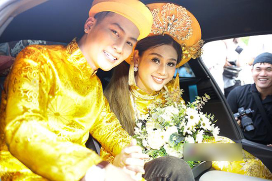 lam khanh chi len tieng khi bi che gieu sau khi huong giang dang quang