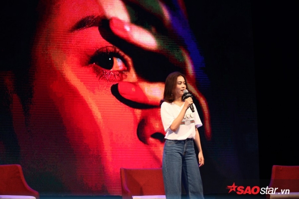 hoang thuy linh qua khu co ngu yen hay khong moi nguoi khong song doi toi lam sao biet