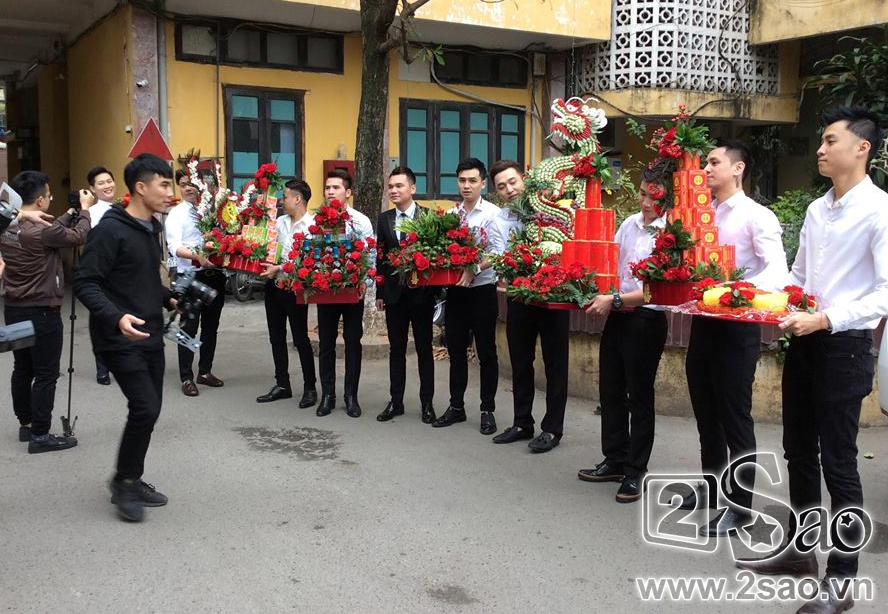 khac viet va vi hon the dj nong bong to chuc dam hoi