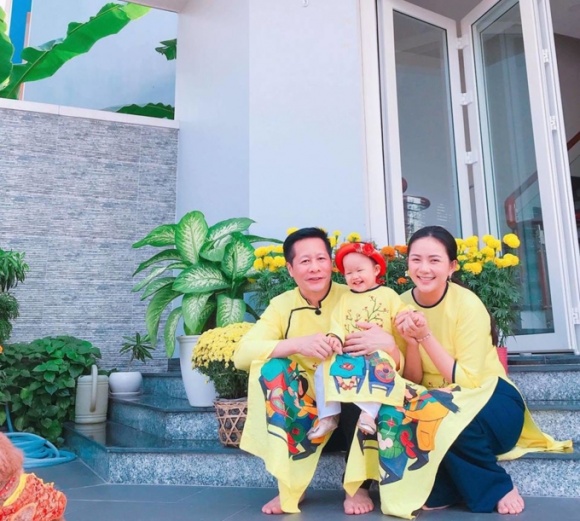 phan nhu thao toi rat muon nt xuat hien va kien toi toi vu khong