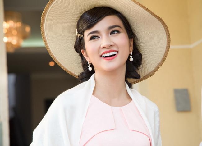 buoc tu lich su len phim cuoc doi de nhat my nhan sai thanh co gi doi khac