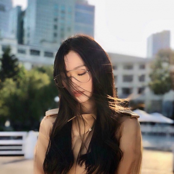 tung bi nghi la nguoi thu ba khanh my lai trach nha phuong hay bi nghien cam giac bi lua