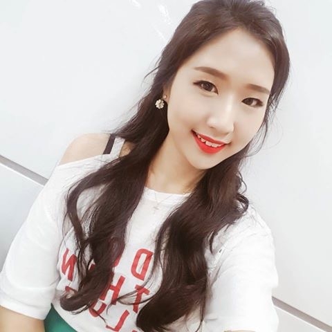shin jin ju giai dieu chung doi va hanh trinh ghi dau an trong long khan gia viet