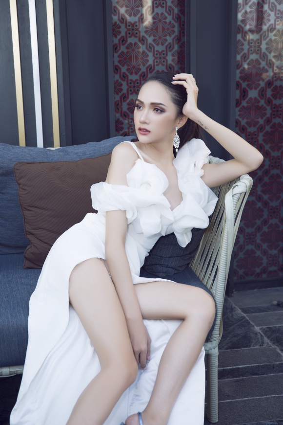 gio doi chieu cung khong bang nhung cu lat doi vai ngoan muc cua sao viet