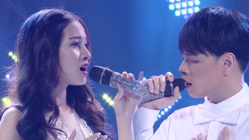 ba cap doi nhan duoc con mua loi khen trong giai dieu chung doi