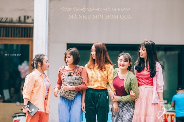 hoi ban than cover nhom ngua hoang thang nam ruc ro gay sot vi qua giong