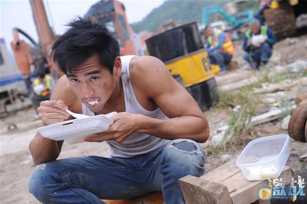 bua com tam bo tiet lo noi co cuc dang sau ve hao nhoang cua sao hoa ngu