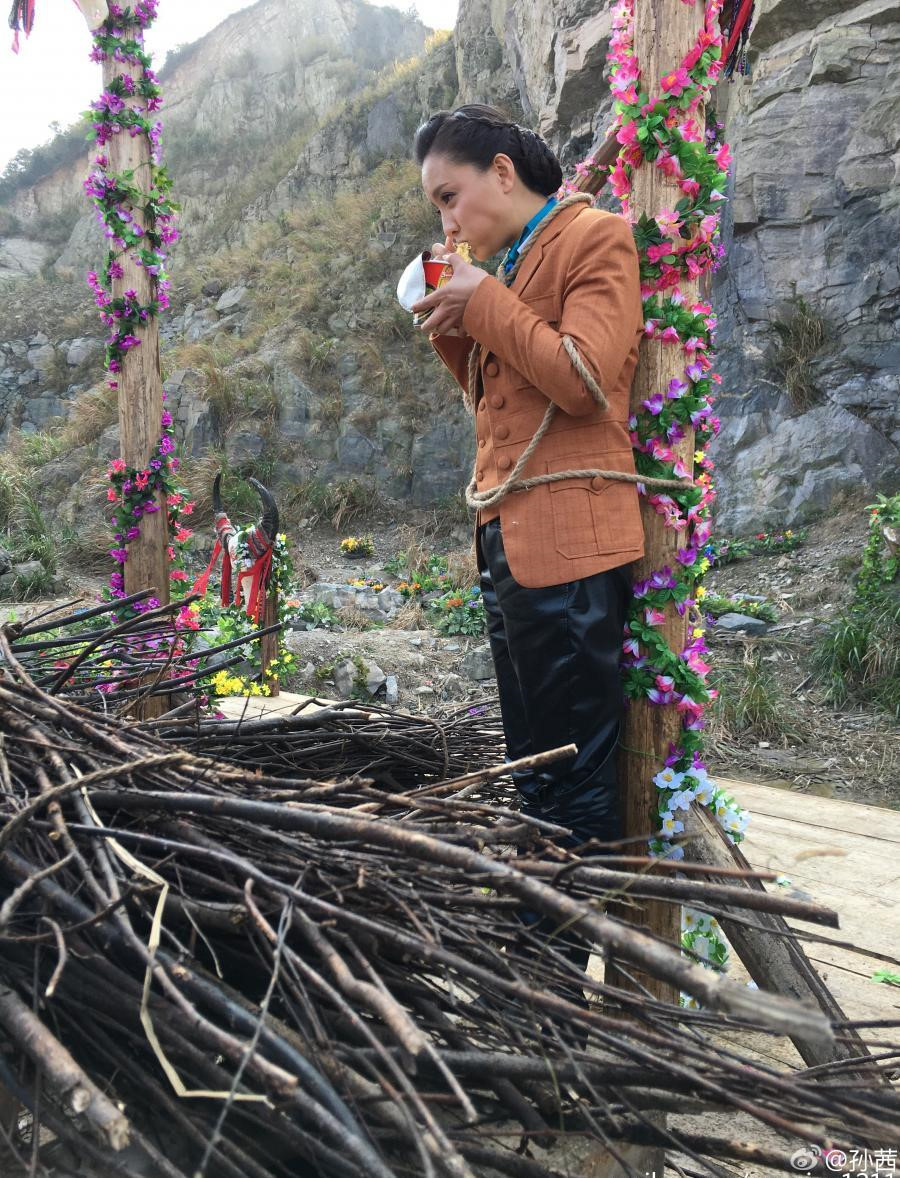 bua com tam bo tiet lo noi co cuc dang sau ve hao nhoang cua sao hoa ngu